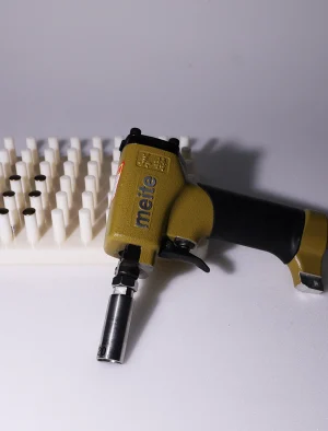 Մեխի դակիչ CN1170